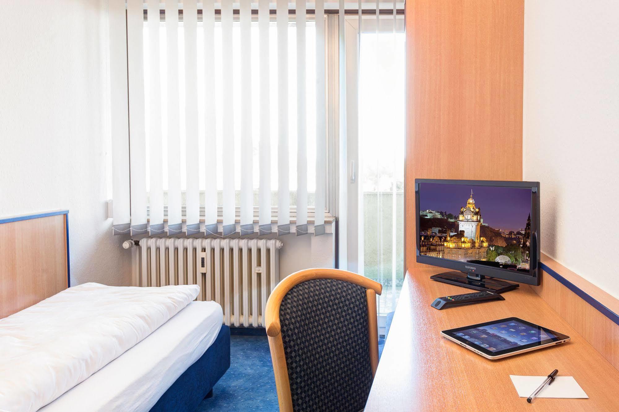 Hotel Luisenhof Mettmann Kültér fotó